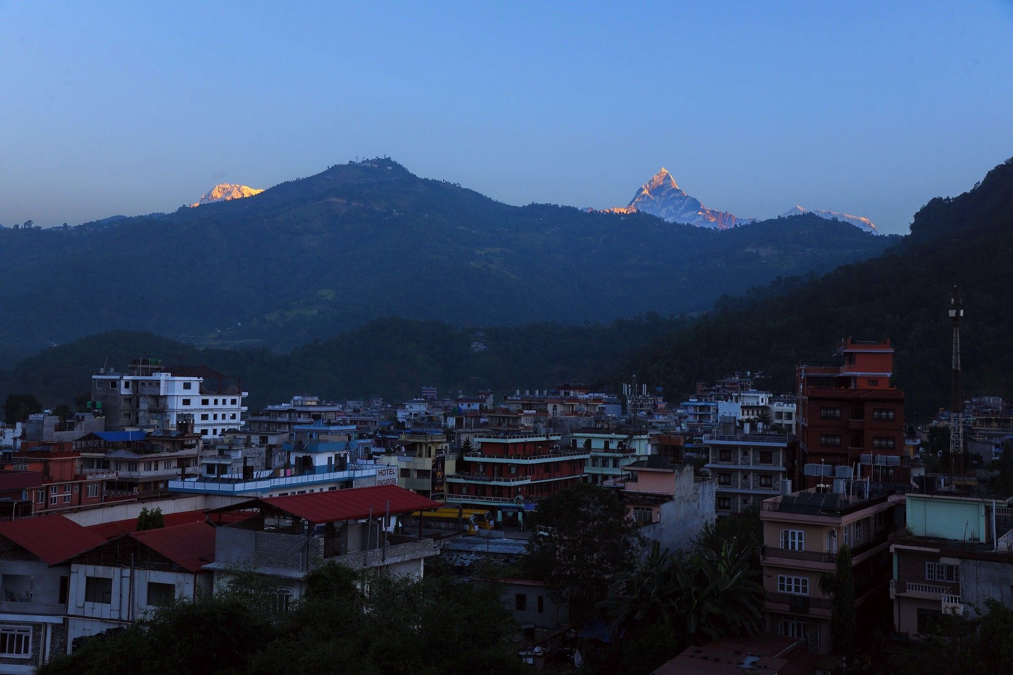 Hotel Queens Park Pokhara Luaran gambar