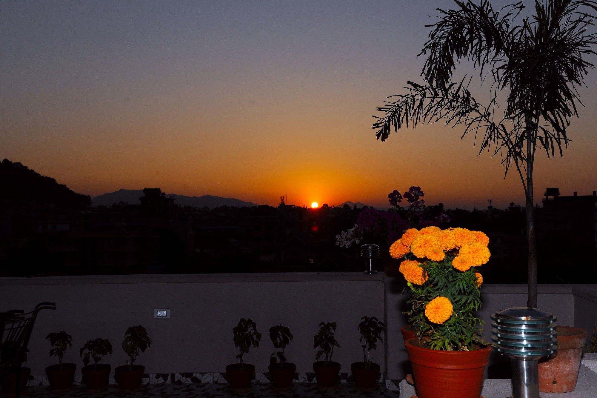 Hotel Queens Park Pokhara Luaran gambar